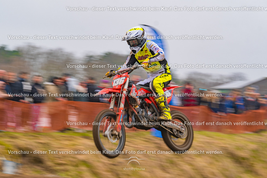 20260412_MCCBensdorf-1282 | Sportfotografin aus Berlin-Brandenburg mit Fokus auf Motocross. Ich halte deine sportliche Leistung und echte Emotionen auf und neben der Strecke professionell fest. Entdecke die Fotos von deinem Rennen und bestelle sie direkt hier im Shop.