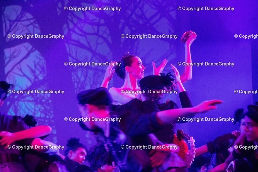 GPHY2819 | DanceGraphy - Realisiert mit Pictrs.com