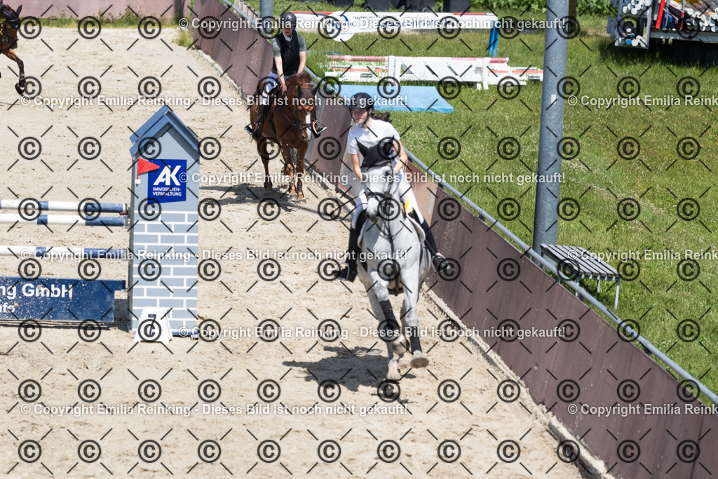 CL5A0569 | Emilia Reinking Fotografie - Realisiert mit Pictrs.com