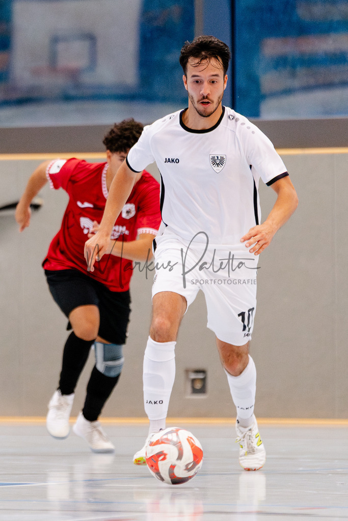 Futsal-Bundesliga, Saison 2025/2026, 2. Spieltag: SC Preußen Münster - FC Liria Futsal Berlin | Futsal-Bundesliga, Saison 2025/2026, 2. Spieltag, SC Preußen Münster empfängt FC Liria Berlin in der Universitäts-Sporthalle in Münster. Foto: sportfotografie.ms | Markus Paletta - Realisiert mit Pictrs.com