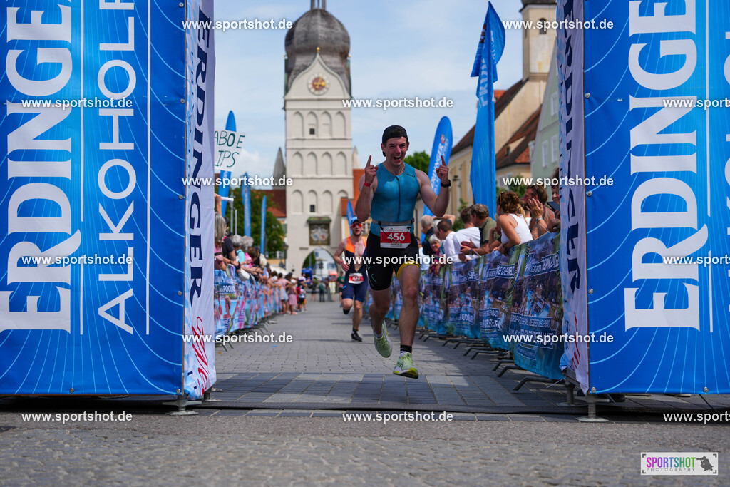 DSC04949 | Stadttriathlon Erding 2025. #yourpictrs #sportshot_your_pictrs @Sportshotphotography #stadttriathlonerding Copyright: www.sportshot.de