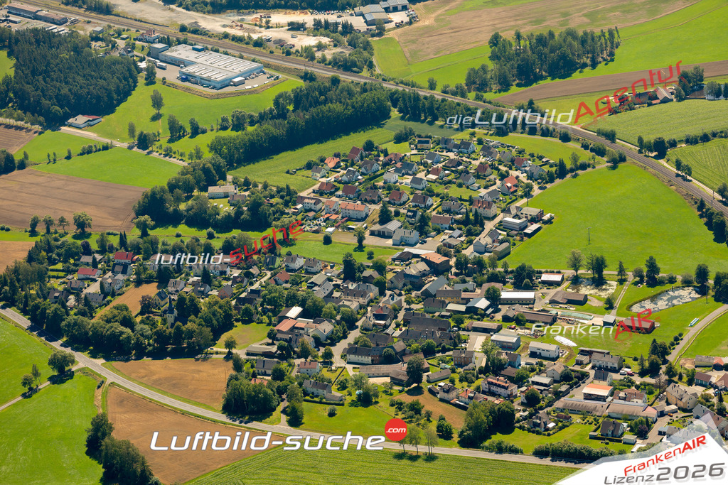 Das Luftbild zeigt : Groschlattengrün Pechbrunn - Die Luftaufnahme wurde 2023 vom UL-Flugzeug aus erstellt ( keine Drohne ) - Hochauflösende Luftaufnahme - Für grossformatige Ausdrucke geeignet. Die Geschenkidee !Mit Lizenz und Bildrechte bestellbar