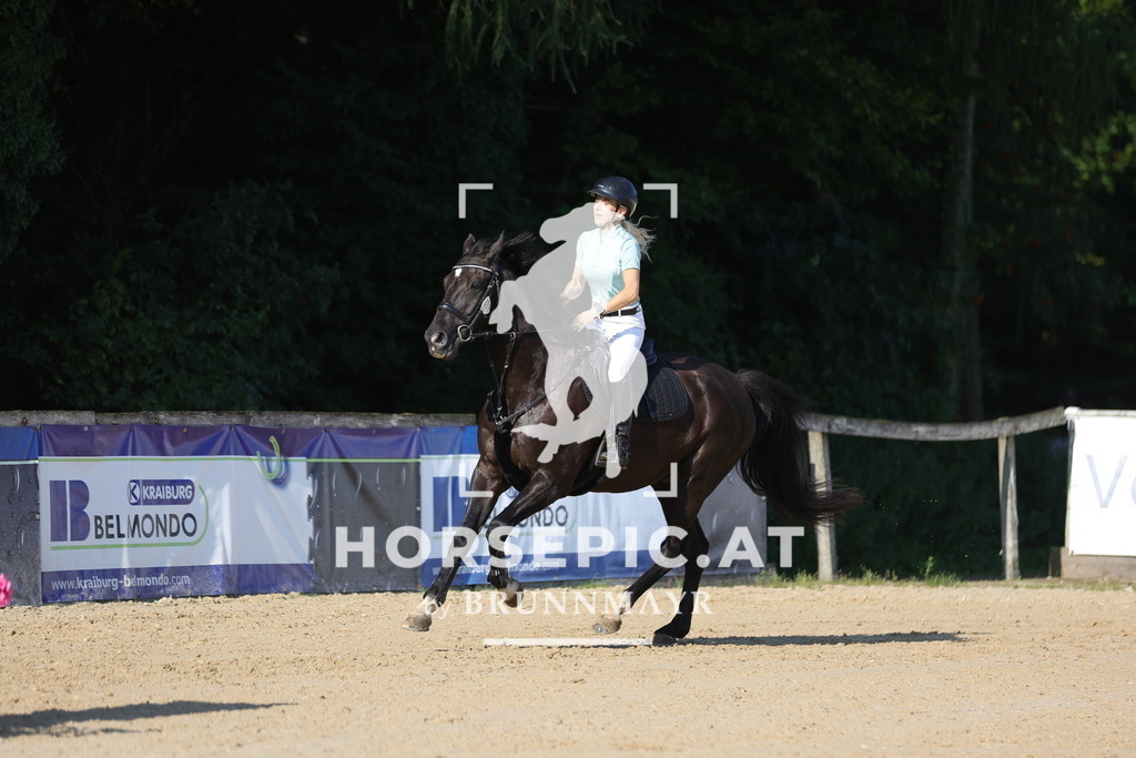0P6A4606 | Willkommen bei Brunnmayr - Design & Fotografie – Ihrem Spezialisten für Reitturniere und Pferdeveranstaltungen in Oberösterreich, Salzburg und Bayern! Seit über 17 Jahren sind wir leidenschaftlich dabei.