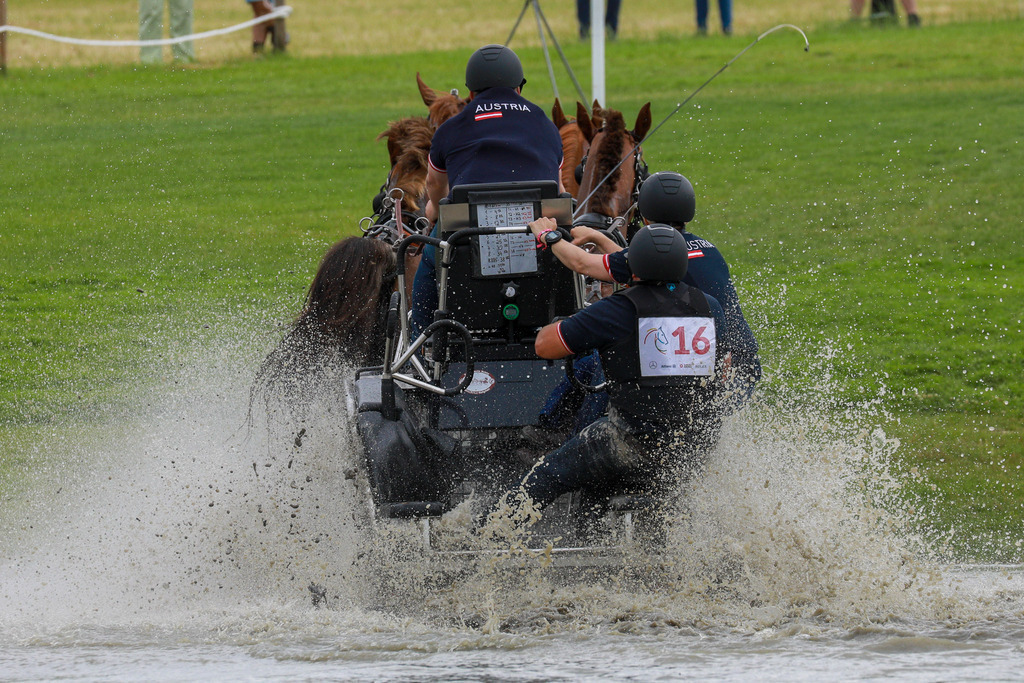 16_DanielSchneiders_AUT_09 | Bildergalerie von Sport-Ereignissen aber auch von weiteren spannenden Dingen - nicht nur vom Niederrhein. In Anlehnung an den bekannten Spruch von Hanns Dieter Hüsch heißt das Motto: "Niederrhein ist überall".  - Realisiert mit Pictrs.com