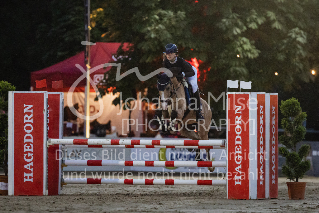 230824_Delbrueck_Mannschaft-463 | Deine schönsten Turniermomente als professionelle Fotos! Entdecke hochwertige Pferdesport-Fotografie im Online-Shop. Jetzt Fotos finden & bestellen!