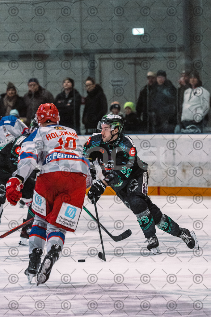 Alligators_vs_Peiting_04_01_2026-051 | Höchstadt Alligators Fotogalerie: Eishockey-Action aus Franken. Professionelle Spielfotos, Portraits & Stadionbilder zum Download. Jetzt entdecken! - Realisiert mit Pictrs.com