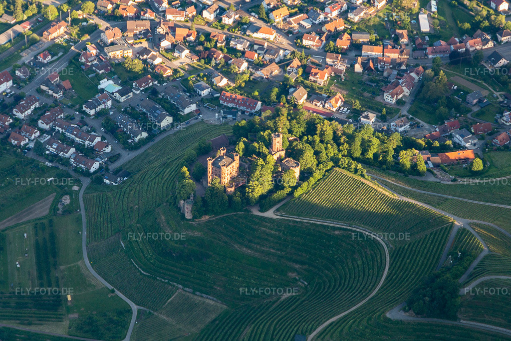 Luftbild: Schloß Ortenberg in Ortenberg im Bundesland Baden-Württemberg in Deutschland. Foto: IMG_114932.jpg vom 01.06.2019 durch Werner Riehm/FLY-FOTO.de