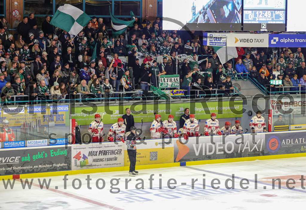 2025-09-12_076_TSV_Erding_gegen_EV_Landshut | Erding, Deutschland, 12.09.2025:Eishockey, Oberliga Süd 2025 / 2026, Testspiel, TSV Erding gegen EV Landshut, Endergebnis: 4:6Co-Trainer Ales Jirik (EV Landshut)Foto: Christian Riedel / fotografie-riedel.net
