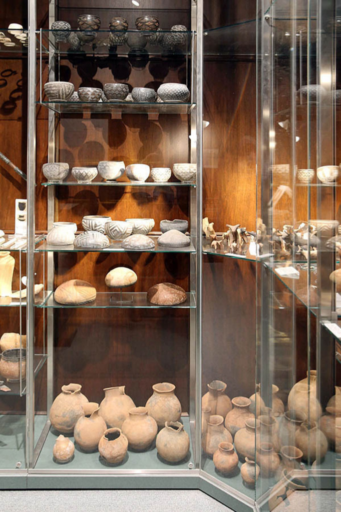 Foto: Leipzig - Ägyptisches Museum - Georg Steindorff - der Universität Leipzig | Das Team hinter BILDLEXIKON LEIPZIG bündelt historische wie aktuelle Informationen über die Stadt Leipzig in Text und Bild auf einer Plattform und stellt diese der interessierten Öffentlichkeit zur Verfügung.