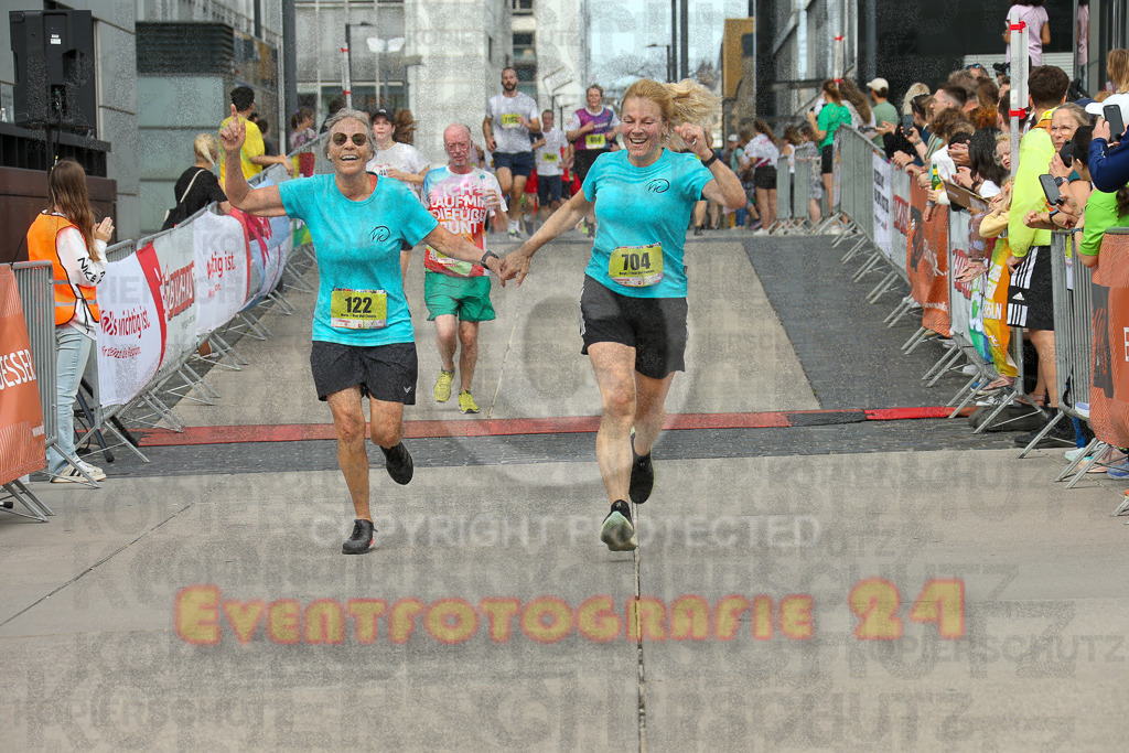 250920_1329_EX1_4906 | Sportfotografie im Rhein-Sieg Kreis, Köln, Bonn, NRW, Rheinland Pfalz, Hessen, etc. Unser Tätigkeitsfeld umfasst den Laufsport vom Volkslauf über den Marathon, Duathlon, Triathon bis zum Ultralauf wie Kölnpfad Ultra oder Schindertrail.