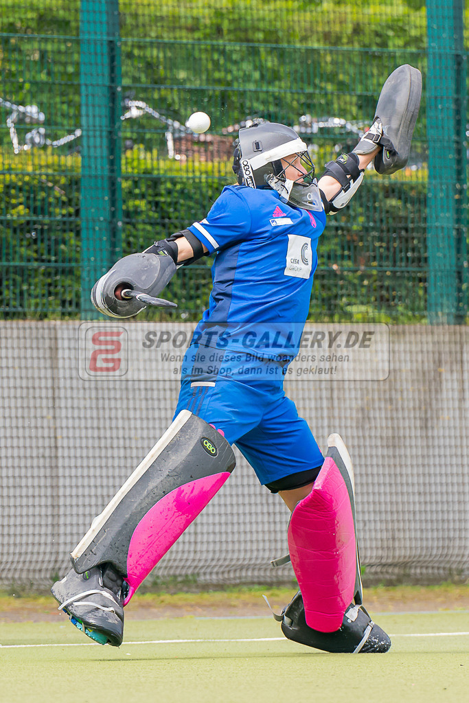 HK_20230520_902233 | 1. Bundesliga Damen Düsseldorfer HC - UHC Hamburg am 20.5.2023 DHC Düsseldorf, Düsseldorf , Kristina Joana Reynolds Torfrau ( Düsseldorfer HC #32 )