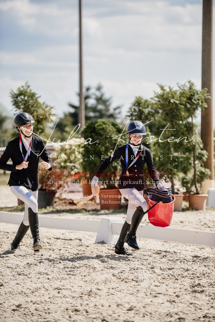 DSC_8867 | Pferde- und Turnierfotografie in Westsachsen. Pferdeportraits, Auftragszeichnungen und intuitive Kunst.