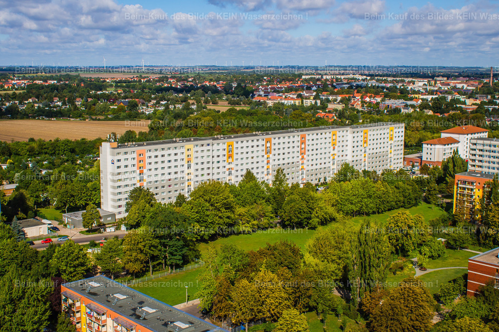 Magdeburg MWG Herrmann-Hesse-Straße Reform-9277 | Die Magdeburger Platte® - das sind die schönsten Luftbilder von Magdeburg & Sachsen-Anhalt auf Acryl, Leinwand oder zum Download. Das ist Luftbildfotografie & Luftbildaufnahmen mit Drohne & Flugzeug.  - Realizado com Pictrs.com