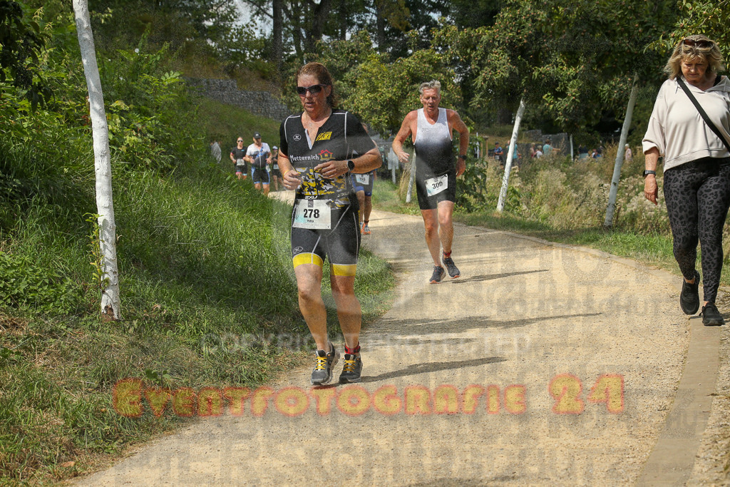 250824_1343_EX1_3366 | Sportfotografie im Rhein-Sieg Kreis, Köln, Bonn, NRW, Rheinland Pfalz, Hessen, etc. Unser Tätigkeitsfeld umfasst den Laufsport vom Volkslauf über den Marathon, Duathlon, Triathon bis zum Ultralauf wie Kölnpfad Ultra oder Schindertrail.