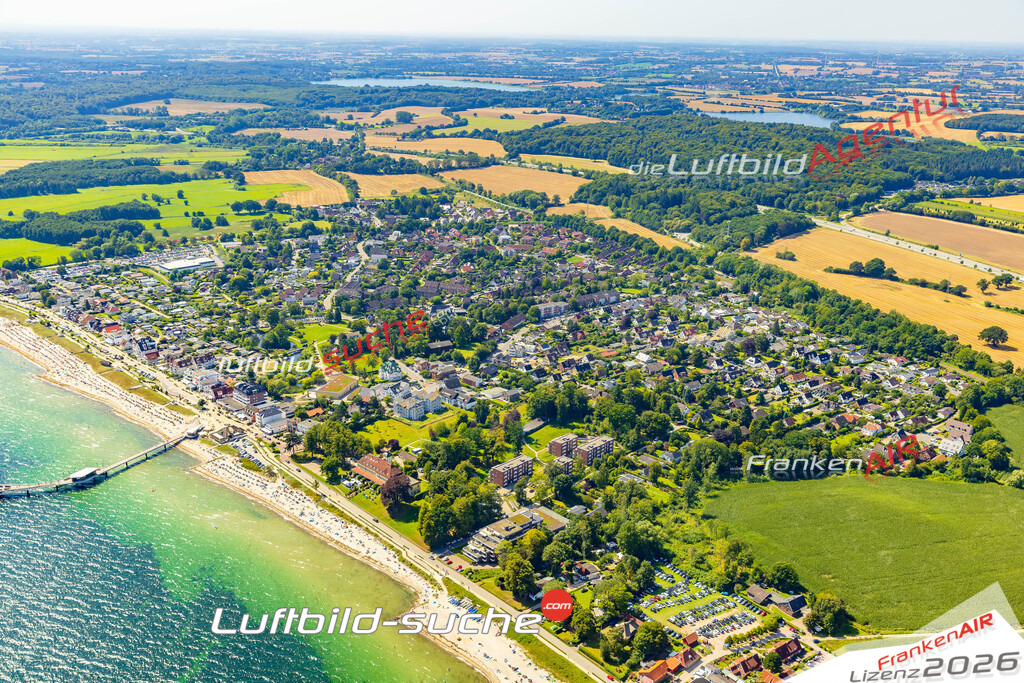 Haffkrug Hotels Strandnah Scharbeutz Bild- Das Luftbild wurde 2025 vom UL-Flugzeug heraus erstellt ( keine Drohne bzw. Drohnenaufnahme ) - Hochauflösende Luftaufnahme -Nicht vergleichbar mit Google Maps oder Satelittenbilder- Die Geschenkidee !Mit Lizenz und Bildrechte bestellbar - CC