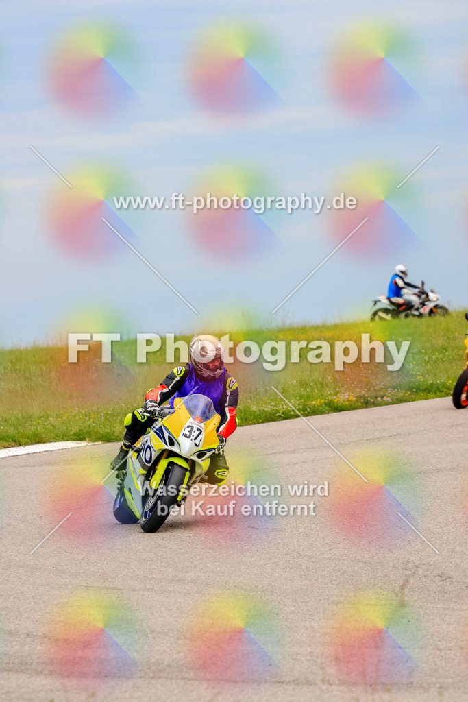 MotoTeam-2177 | Hier findet Ihr Bilder von Touristenfahrten auf der Nürburgring Nordschleife oder von anderen Veranstaltungen die ich besucht habe. Viel Spass beim Durch Schauen 