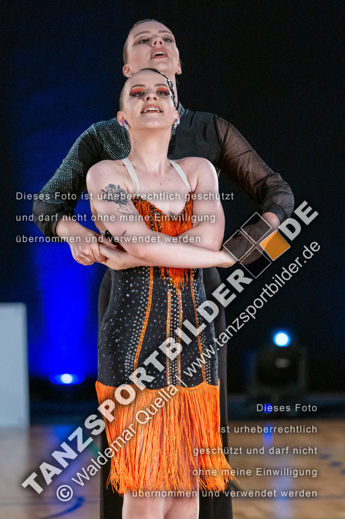 20250503-00337 | Hier finden Sie Tanz Bilder vom Latein und Standard Formationen tanzen. Sportbilder vom Tanzsport. Schöne Fotos und von Weltmeisterschaft, Europameisterschaft, Bundesliga, Regionalliga, Oberliga und Landesliga sowie von GOC Stuttgart, DanceComp, WM Bremen