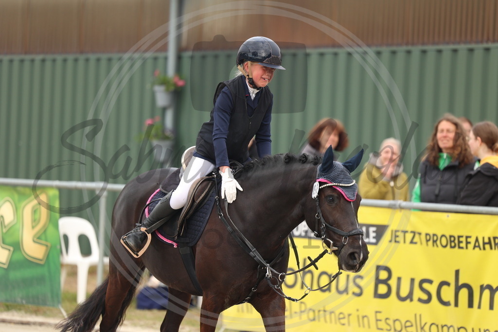 994A8286 | sabrinanicolaifotografie - Realisiert mit Pictrs.com