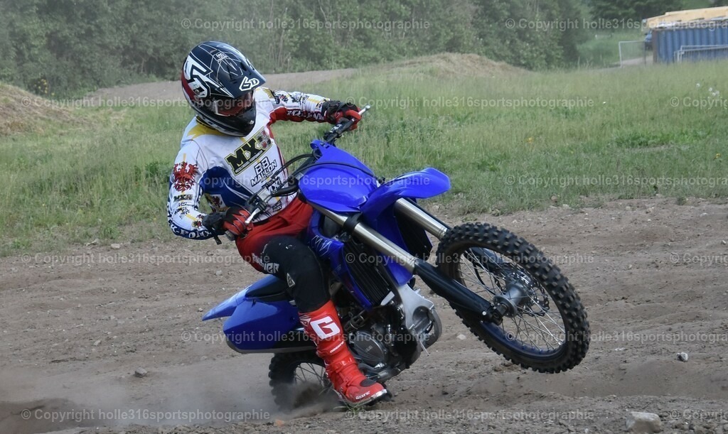 DSC_0221 (2) | Sportfotografie , Motorsport, Motoross, Reitsport, Mointainbike, Enduro,
Landschaft , Outdoor, Eventfotografie, Landschaft, Bilder online bestellen - Realisiert mit Pictrs.com