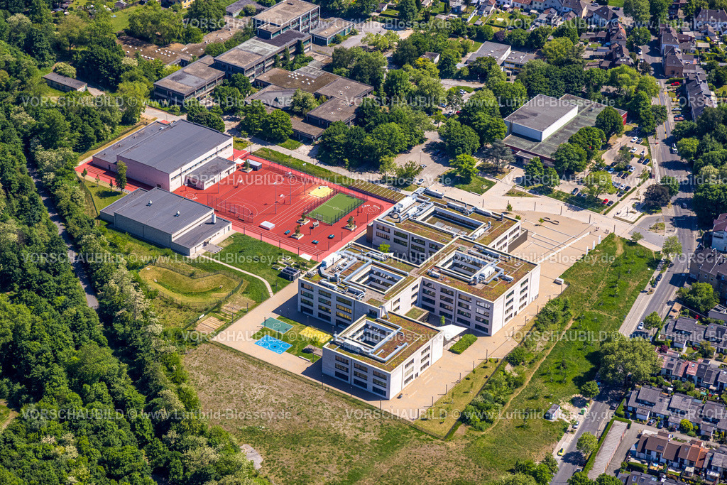 Essen250507633 | Luftbild, Gustav-Heinemann-Gesamtschule mit Gustav-Heinemann-Jugendbibliothekszentrum Schonnebeck und Sportanlage mit Sporthalle TV Stoppenberg 1890 e.V., Schonnebeck, Essen, Ruhrgebiet, Nordrhein-Westfalen, Deutschland