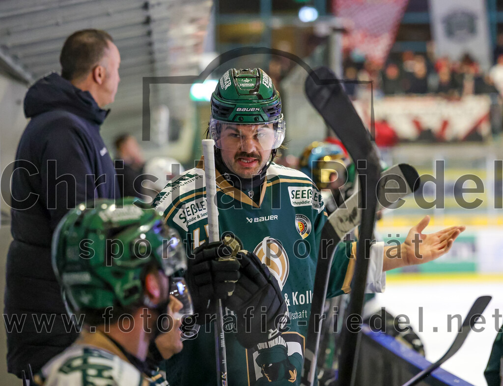 2026-02-08_023_TSV_Erding_gegen_ECDC_Memmingen_Indians | Erding, Deutschland, 08.02.2026:Eishockey, Oberliga Süd 2025 / 2026, 45. Spieltag, TSV Erding gegen ECDC Memmingen Indians, Endergebnis: Marco Pfleger (Erding Gladiators, #47)Foto: Christian Riedel / fotografie-riedel.net