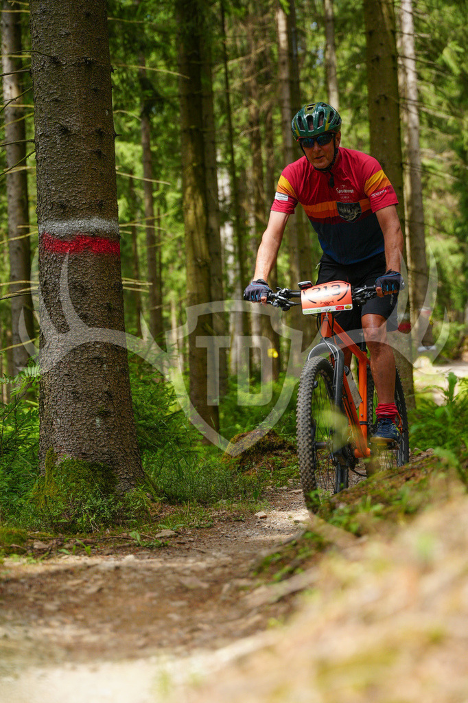FC603820 | Fotogalerie der Treibjagd im Dunkelwald - Dein MTB Etappenrennen im Erzgebirge - Realisiert mit Pictrs.com