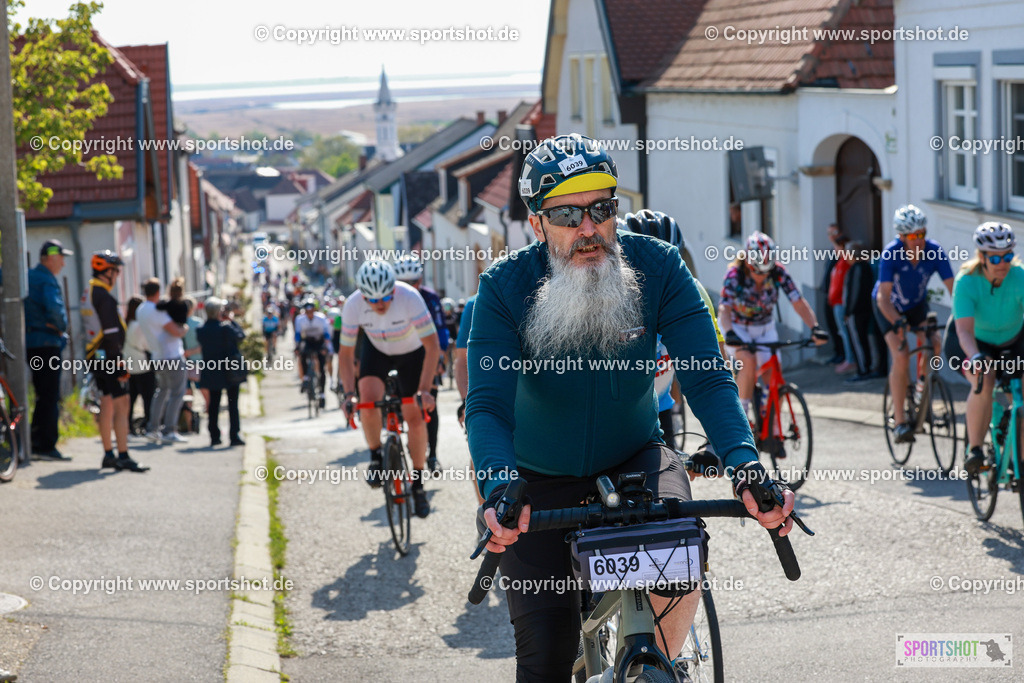 761_AR6_9207 | Neusiedlersee Radmarathon 2026@sportshot_your_pictrs #yourpictures#roadtowm2029 #nrm #neusiedlerseeradmarathon #neusiedlersee #neusiedlerseetourismus #burgenland #mörbisch #nrm26 #burgenlandtourismus #voglundco #poweredbyburgenlandtourismus #radsport #rad #marathon #ucigranfondo #visitburgenland #ucigranfondoworldseries