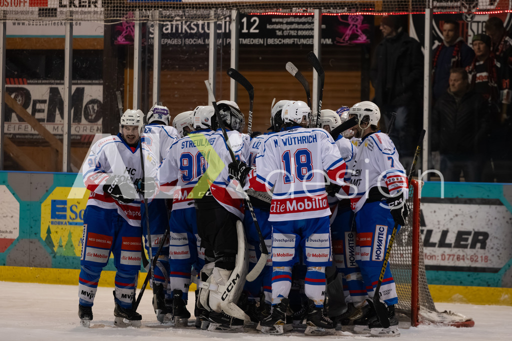 Eishockey I Herren I Saison 2025-2026 I Regio League | 3. Liga Regular Season Gr. 1 ZS | Men I 17. Spieltag I EHC Herrischried - HC Wohlen Freiamt I 01.02.2026 | Hochwertige Sportfotos kaufen & lizenzieren für Medien, Vereine, Agenturen & Sportler:innen. Entdecke professionelle Sportfotografie im Bildshop von Alexander Franzen. - Realisiert mit Pictrs.com