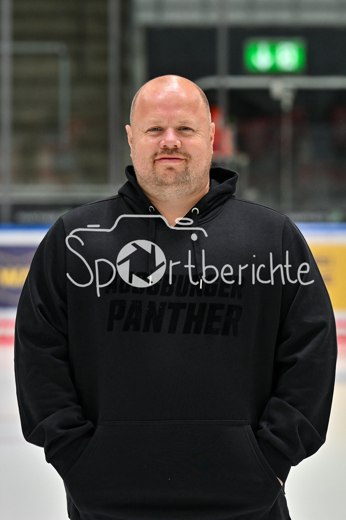 Augsburger Panther 2025/26 | im Bild Marco NACHRICHTER - Betreuer / Einzelfoto / Freisteller / Media Day Augsburger Panther: Curt-Frenzel Stadion am 06.08.2025