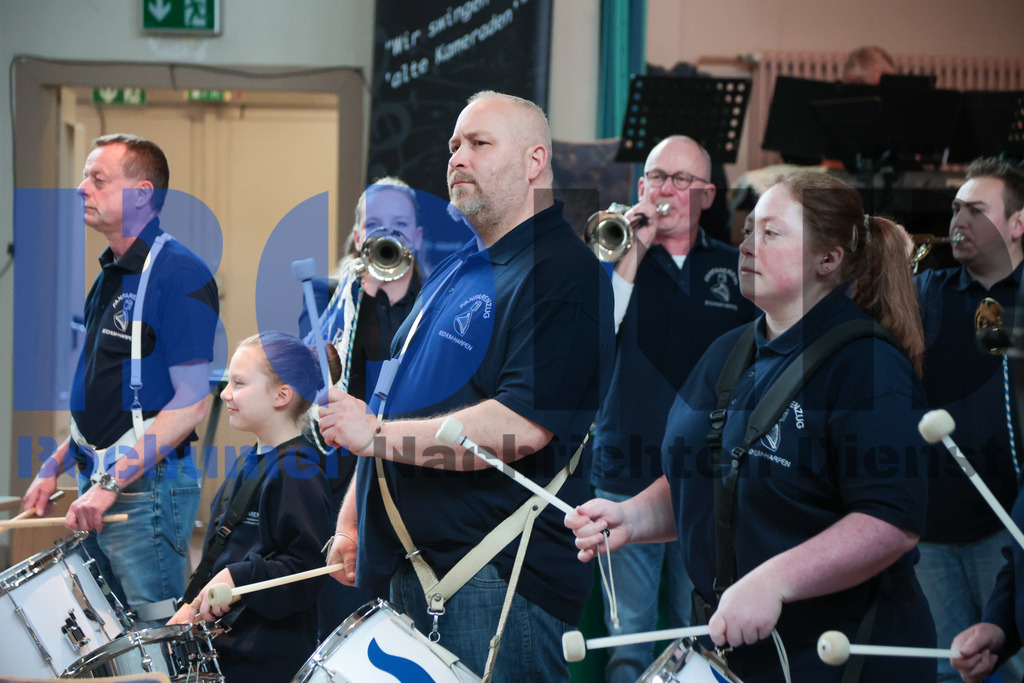 Maiabendfest 2024 {date} -  | {headline}



(Foto: Sebastian Sendlak / BOND)

 - Realisiert mit Pictrs.com