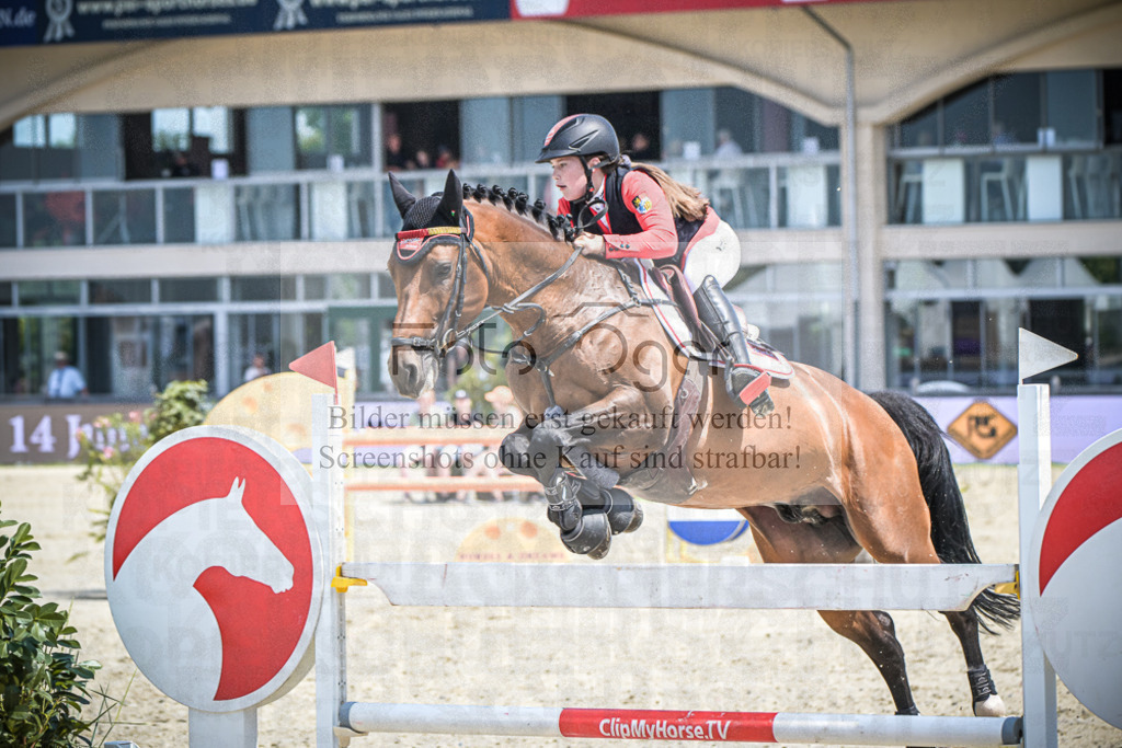 DOS_4439 | Entdecke hochwertige Reitturnierfotos von Foto Oger. Professionell, emotional und authentisch – jetzt Lieblingsmomente im Shop bestellen.Deutschlandweite Turnierfotografie. - Realisiert mit Pictrs.com