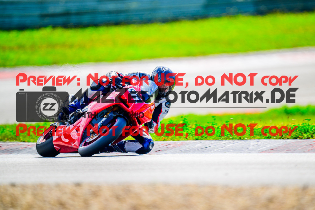 MaZZes_FotoMatrix_240911_6007705_7818 | WEISS