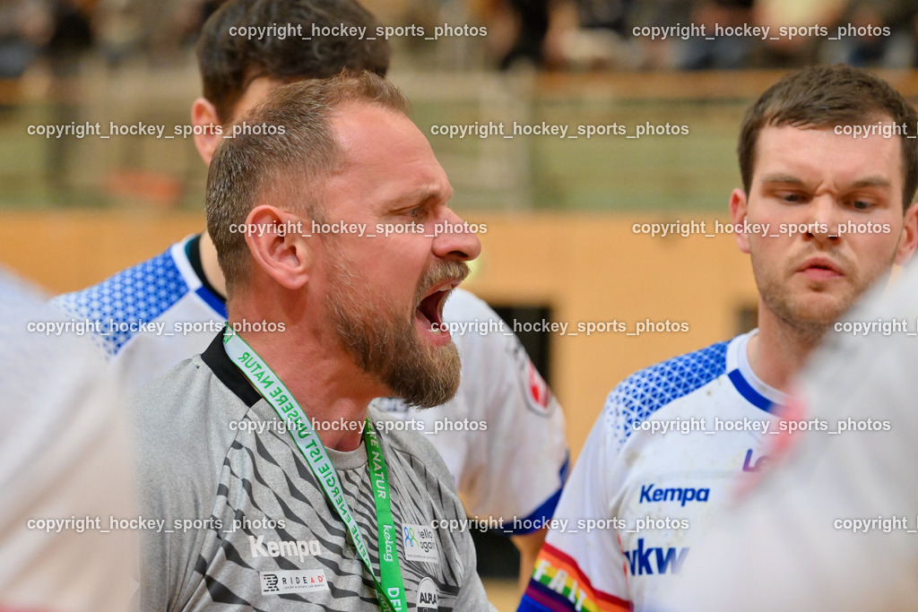 SC Ferlach vs. ALPLA HC Hard | Headcoach SC Hard JONSSON Hannes Jon, SC Ferlach vs. ALPLA HC Hard, SC Ferlach vs. ALPLA HC Hard am 05.04.2025 in Ferlach (Ballspielhalle Ferlach), Austria, (Photo by Bernd Stefan)