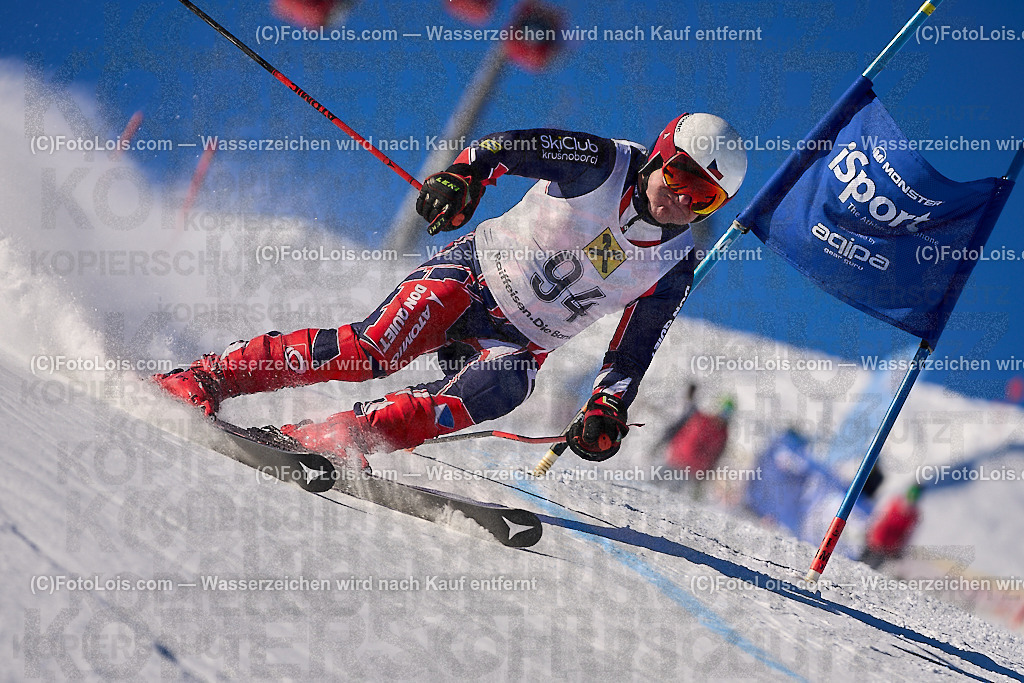 ALP3135_MASTERS-Cup_GS-B Herrn_Krydl Jindrich | (C)FotoLois.com, Alois Spandl. FIS Masters-Cup Wildschönau, Giant Slalom auf der Piste Schatzberg GS, Siegerehrung auf dem Dorfplatz Niederau, Sa 13. Januar 2024.