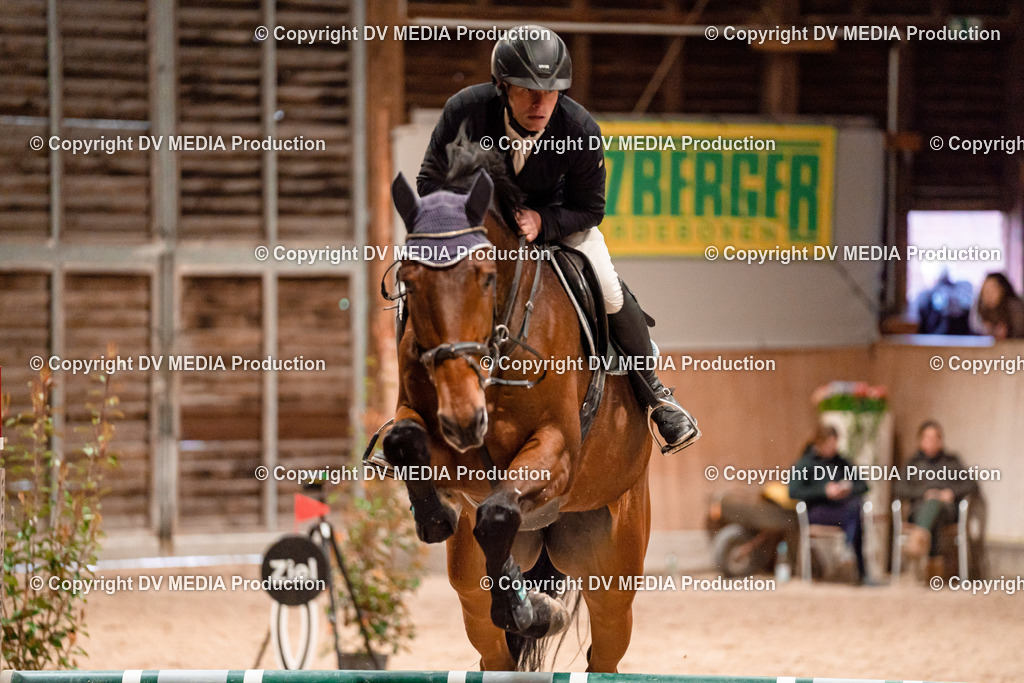 Springen Tag 1-270 | dv-media-shop - Realisiert mit Pictrs.com