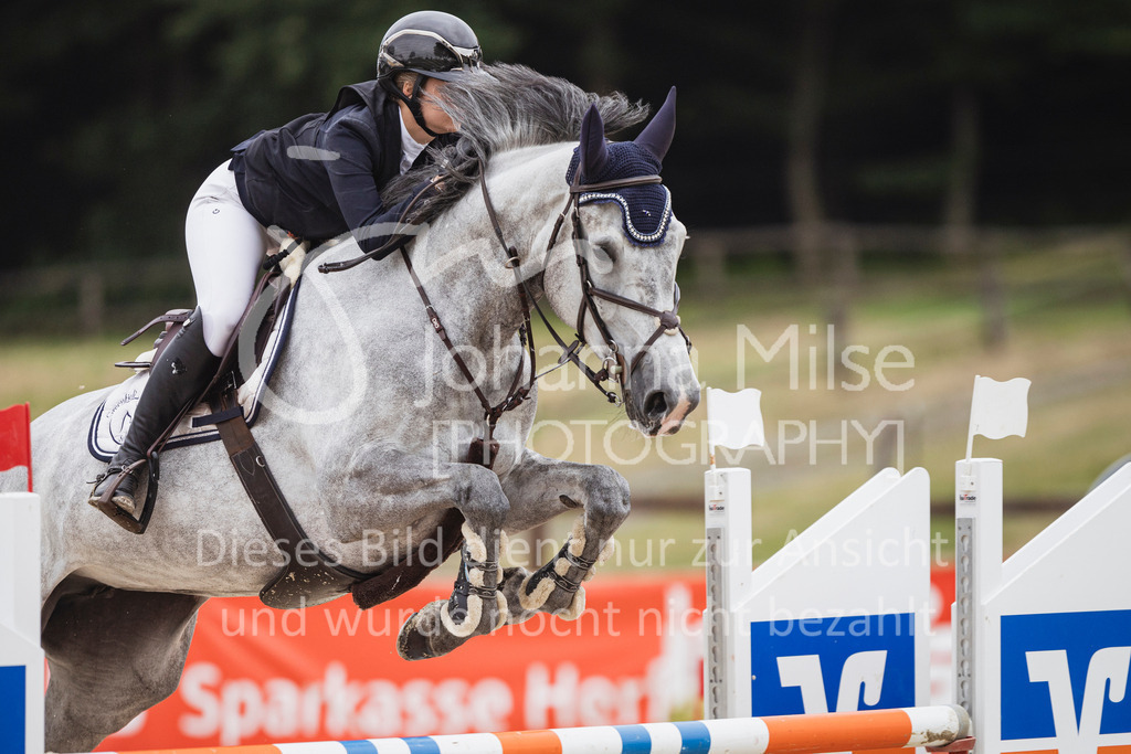 250711_BHO_L-SprmstAnf-1-207 | Deine schönsten Turniermomente als professionelle Fotos! Entdecke hochwertige Pferdesport-Fotografie im Online-Shop. Jetzt Fotos finden & bestellen!