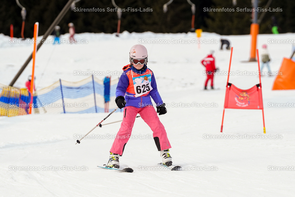 SRF_02.01.2026_1095 | Skirennfotos,Serfaus,Fiss,Ladis,Kinderskirennen,Winter,Tirol,Oberland,skirace,SFL,feelfree,weil wir's genießen,ski,Ski,skifahren,Sonnenplateau, - Realisiert mit Pictrs.com