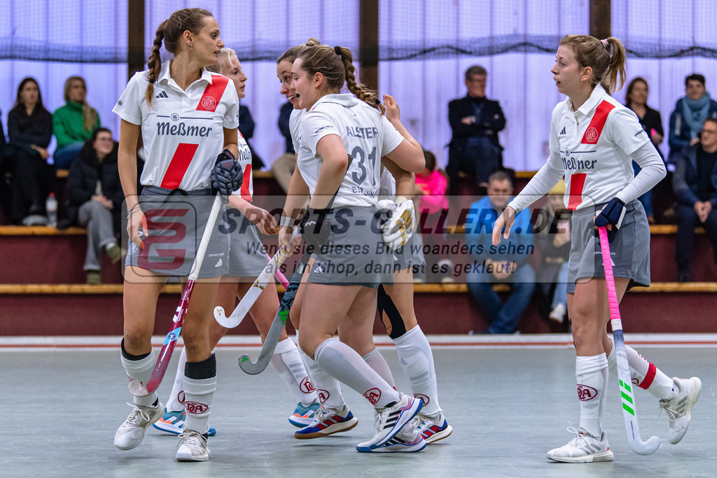 SM_20231216-D5A_5464 | 1.Bundesliga Hallenhockey  (W) UHC - DCadA / 3:2 (2:2)