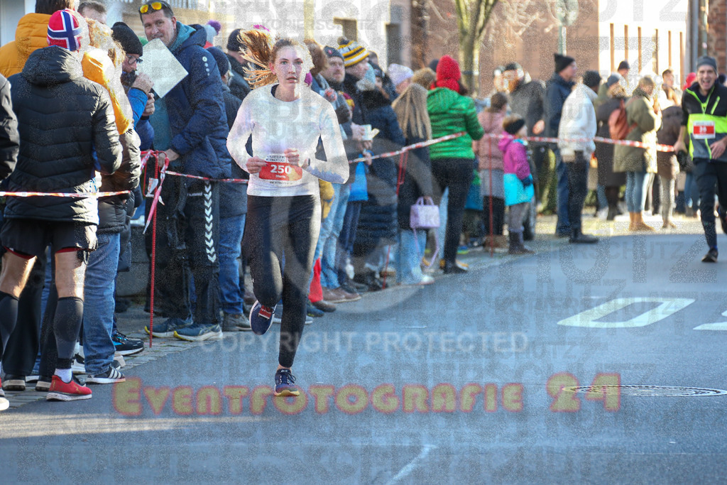 241201_1234_EX1_2743 | Sportfotografie im Rhein-Sieg Kreis, Köln, Bonn, NRW, Rheinland Pfalz, Hessen, etc. Unser Tätigkeitsfeld umfasst den Laufsport vom Volkslauf über den Marathon, Duathlon, Triathon bis zum Ultralauf wie Kölnpfad Ultra oder Schindertrail.