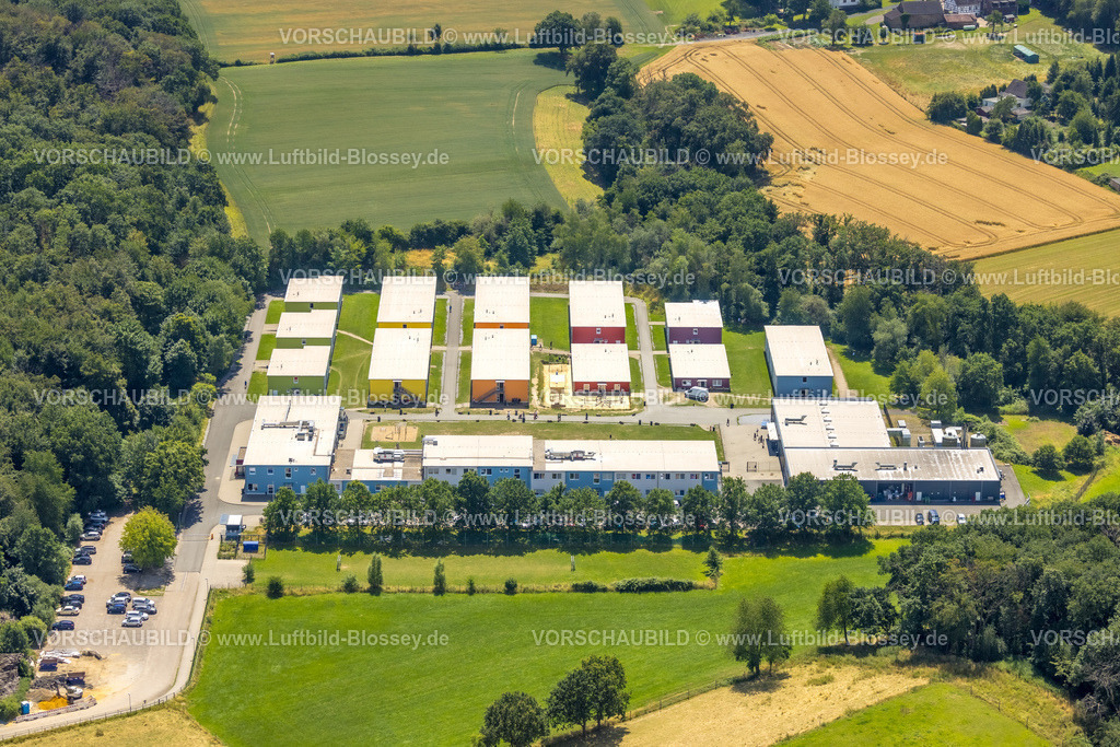 Essen230708126 | Luftbild, Flüchtlingsunterkunft Overhammshof, Bundesamt für Migration und Flüchtlinge, Fischlaken, Essen, Ruhrgebiet, Nordrhein-Westfalen, Deutschland