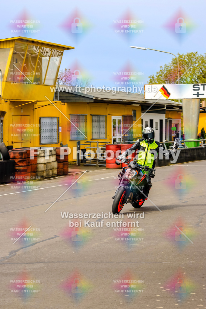 _OTO3334 | Hier findet Ihr Bilder von Touristenfahrten auf der Nürburgring Nordschleife oder von anderen Veranstaltungen die ich besucht habe. Viel Spass beim Durch Schauen 