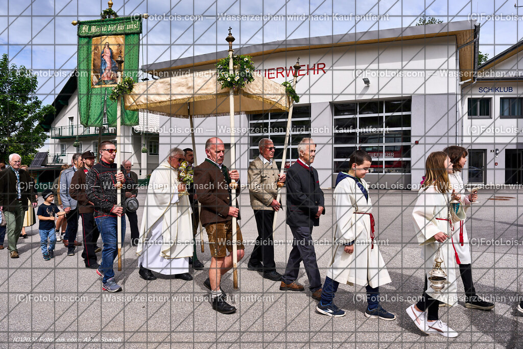 ALP7778_Fronleichnam_Lackenhof_Himmel | (C)FotoLois.com, Alois Spandl. FRONLEICHNAM in Lackenhof mit Pfarrer Norbert Burmettler, Musikkapelle, Feuerwehr, Goldhaubengruppe und vielen LackenhoferInnen, Do 30. Mai 2024.