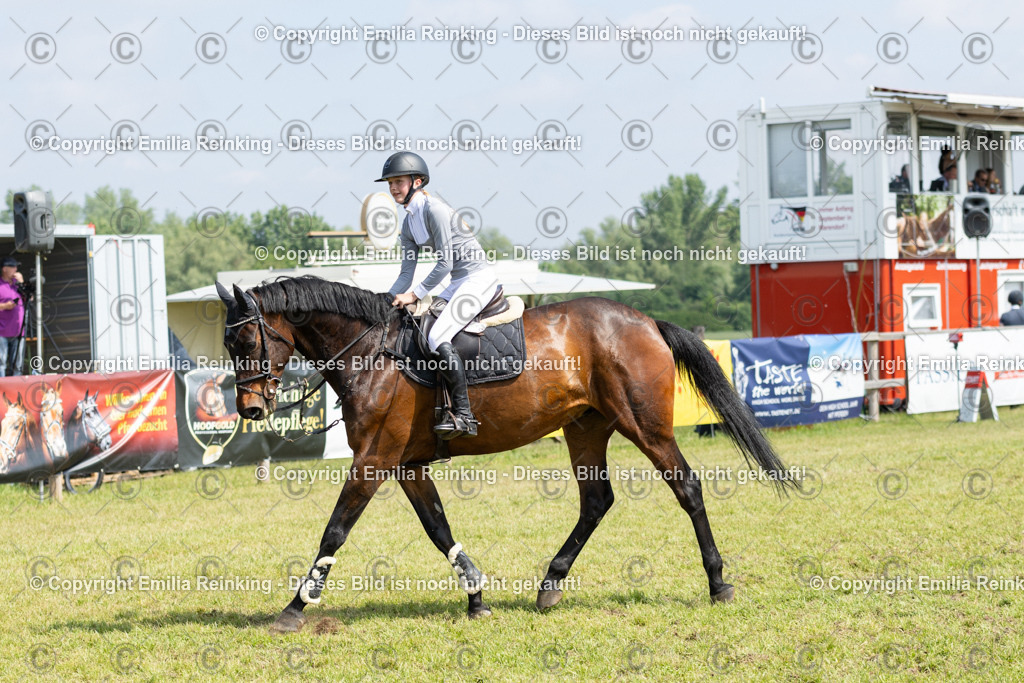 CL5A3202 | Emilia Reinking Fotografie - Realisiert mit Pictrs.com