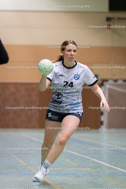 Handball I Damen I Saison 2025-2026 I Kreisliga G I 7. Spieltag I HSG Kalkberg 06 II - TuS Aumühle-Wohltorf II 028 | Constanze Akrutdt (24, TuS Aumühle-Wohltorf II) - Realisiert mit Pictrs.com