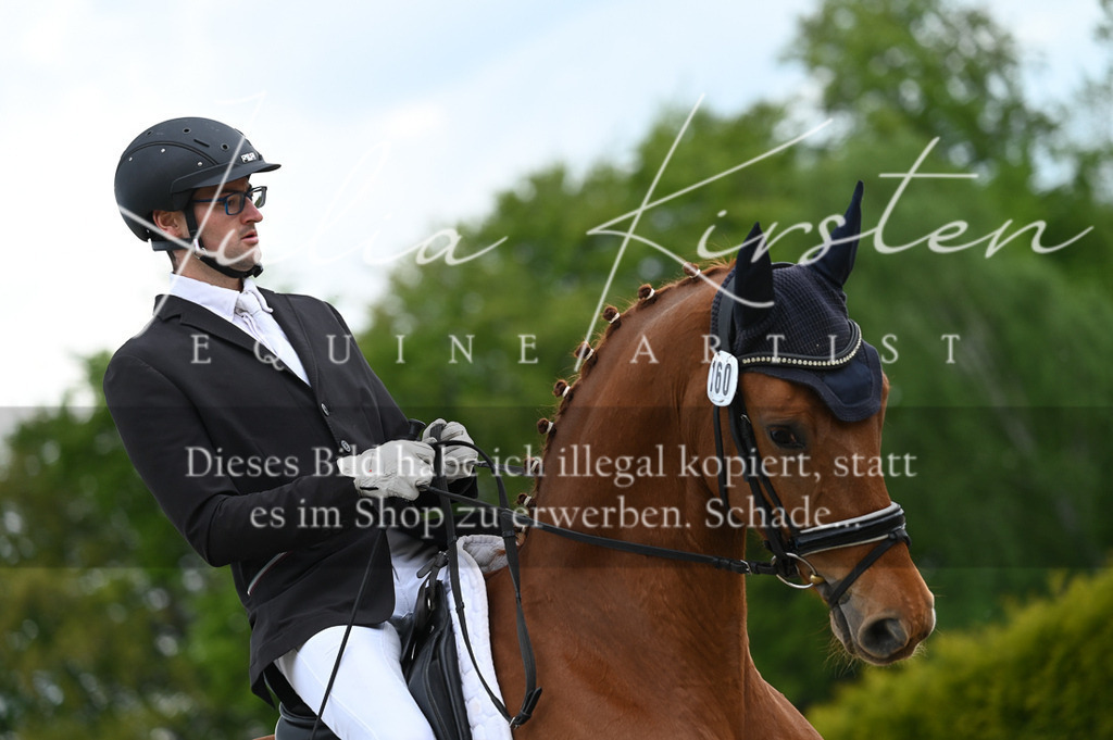 20230512_JK-Röhrsdorf-03-017 | Pferde- und Turnierfotografie in Westsachsen. Pferdeportraits, Auftragszeichnungen und intuitive Kunst.