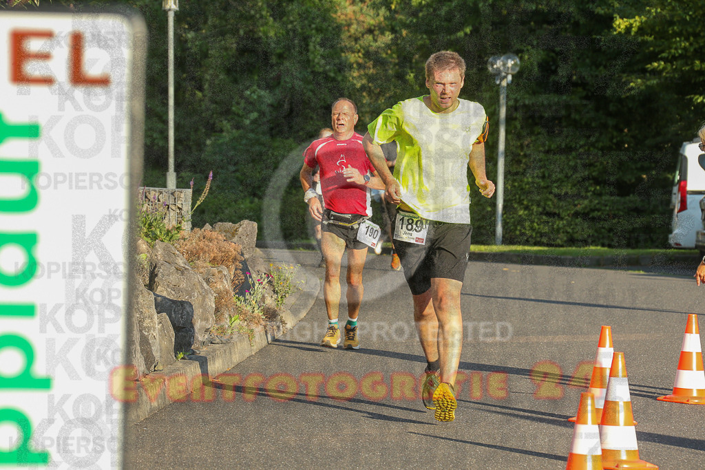 250801_1927_EX1_7978 | Sportfotografie im Rhein-Sieg Kreis, Köln, Bonn, NRW, Rheinland Pfalz, Hessen, etc. Unser Tätigkeitsfeld umfasst den Laufsport vom Volkslauf über den Marathon, Duathlon, Triathon bis zum Ultralauf wie Kölnpfad Ultra oder Schindertrail.
