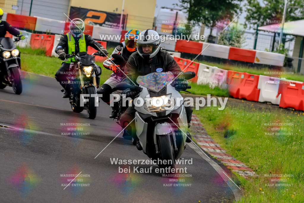 VBK-6556 | Hier findet Ihr Bilder von Touristenfahrten auf der Nürburgring Nordschleife oder von anderen Veranstaltungen die ich besucht habe. Viel Spass beim Durch Schauen 