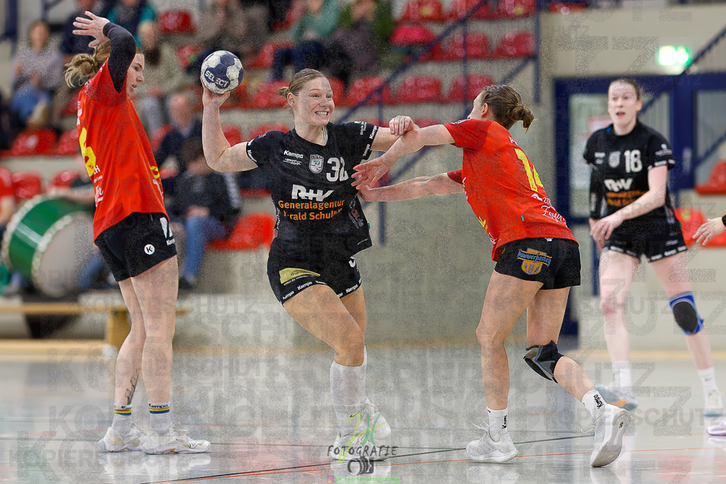 Frauen Regionalliga (HHV); HSG Wettenberg - HSG Twistetal | Frauen Regionalliga (HHV); HSG Wettenberg - HSG Twistetal am 08.11.2025 in Launsbach (Wettenberg) (Halle GS Launsbach (Wettenberg))Photo © 2025 - Jörg Heinrich - Realisiert mit Pictrs.com