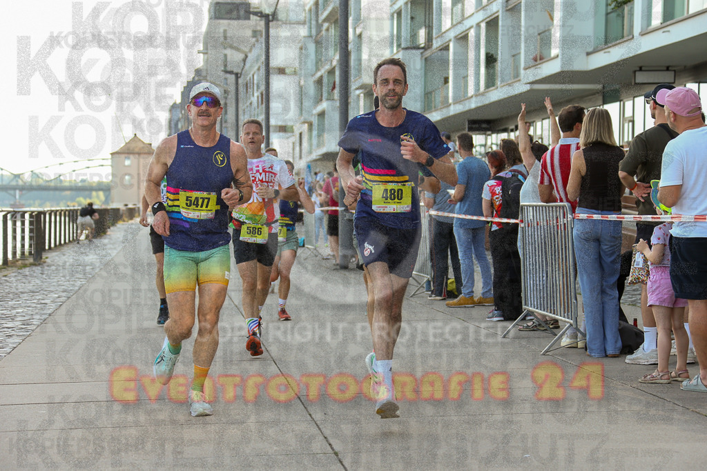 250920_1447_EX1_7530 | Sportfotografie im Rhein-Sieg Kreis, Köln, Bonn, NRW, Rheinland Pfalz, Hessen, etc. Unser Tätigkeitsfeld umfasst den Laufsport vom Volkslauf über den Marathon, Duathlon, Triathon bis zum Ultralauf wie Kölnpfad Ultra oder Schindertrail.