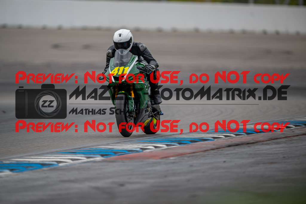 MaZZes-Fotomatrix-20260809-577317 | R1